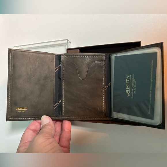 Amity Tri Fold Elegant Brown Leather Wallet Vintage - Picture 4 of 5